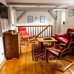 Apartment Fachwerkhotel Garni - Ferienhaeuser Vorhof Zur Hoelle