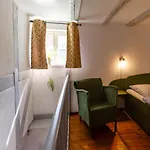 Fachwerkhotel Garni - Ferienhaeuser Vorhof Zur Hoelle Apartman