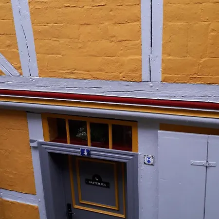 Fachwerkhotel Garni - Ferienhaeuser Vorhof Zur Hoelle 4* Quedlinburg