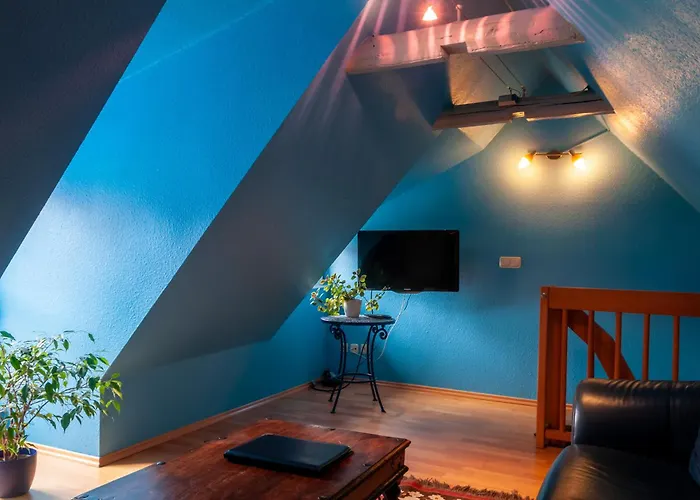 Lägenhet Fachwerkhotel Garni - Ferienhaeuser Vorhof Zur Hoelle