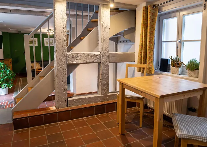 Daire Fachwerkhotel Garni - Ferienhaeuser Vorhof Zur Hoelle 4*