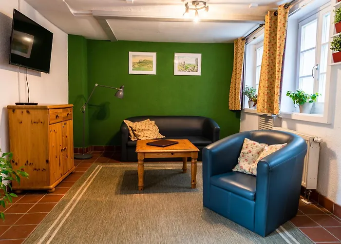 Lägenhet Fachwerkhotel Garni - Ferienhaeuser Vorhof Zur Hoelle Quedlinburg