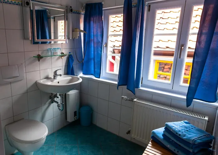 Fachwerkhotel Garni - Ferienhaeuser Vorhof Zur Hoelle 4* Quedlinburg