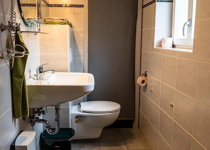 Fachwerkhotel Garni - Ferienhaeuser Vorhof Zur Hoelle 4*